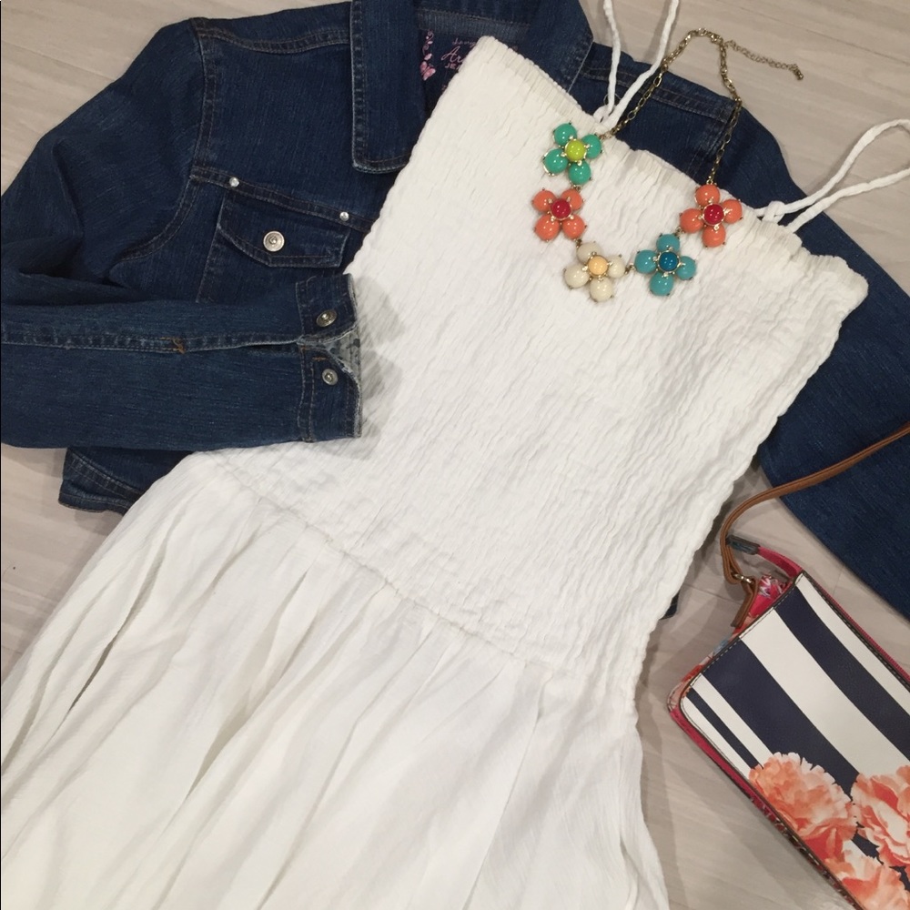 Boho white gauze dress with full skirt - Picture 2 of 10